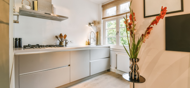 How to Design and Decorate a Small Kitchen