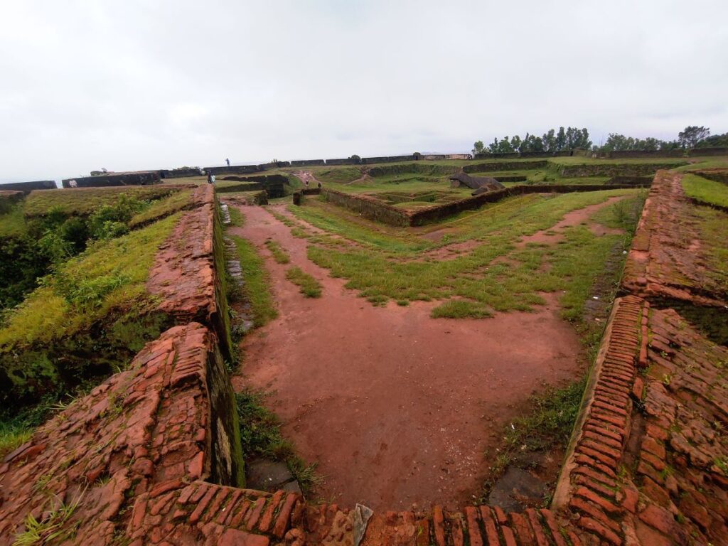 Manjarabad Fort