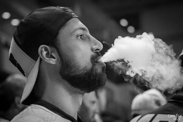 How to Use a Vape: A Beginners Guide